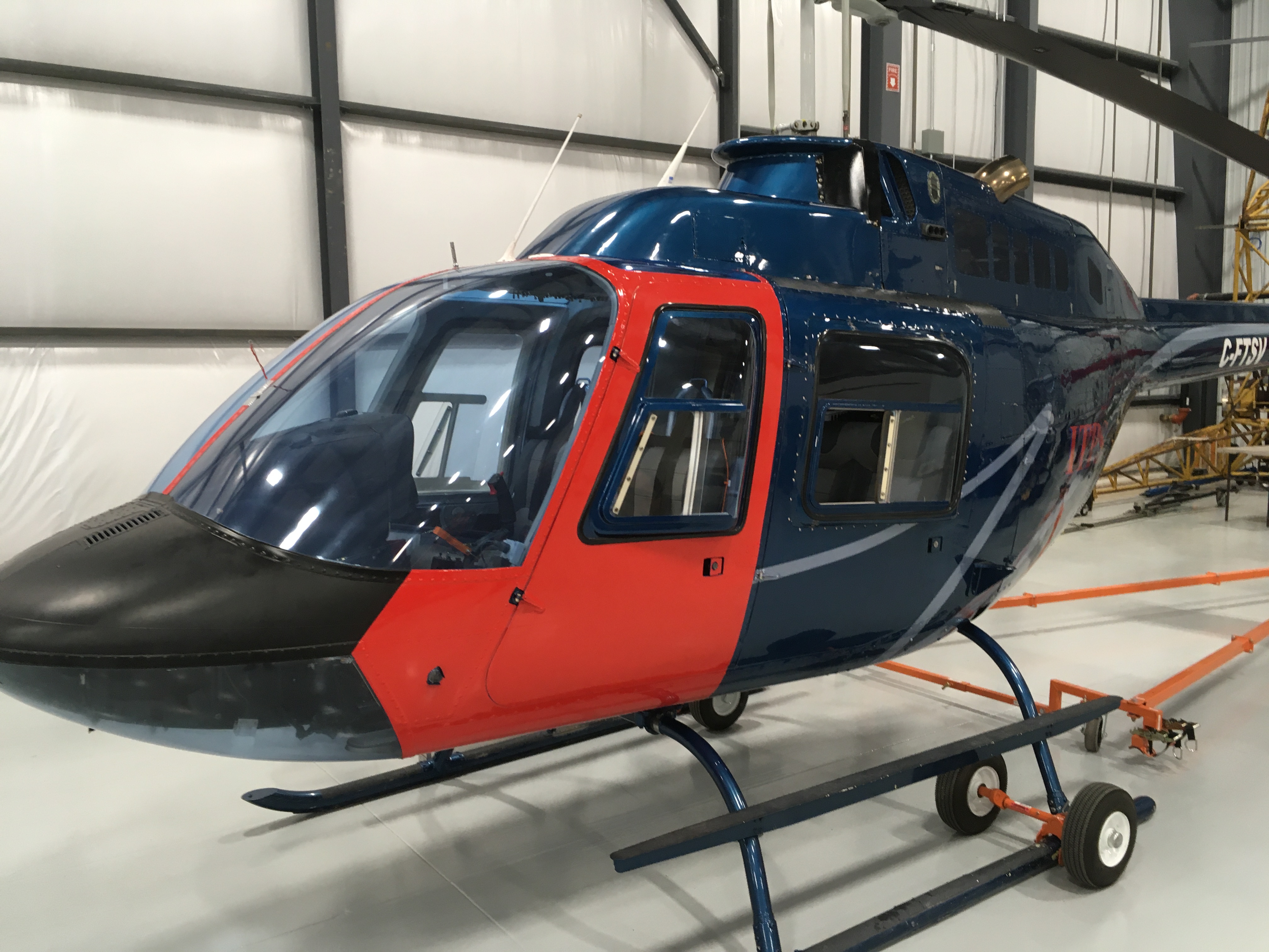 Bell 206 exterior